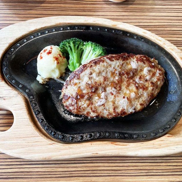 レギュラーバーグステーキ200gとドンキーハウスビール〈樽生〉セット大 〜びっくりドンキー〜