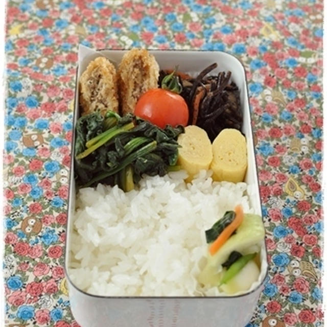 【メンチカツ弁当】