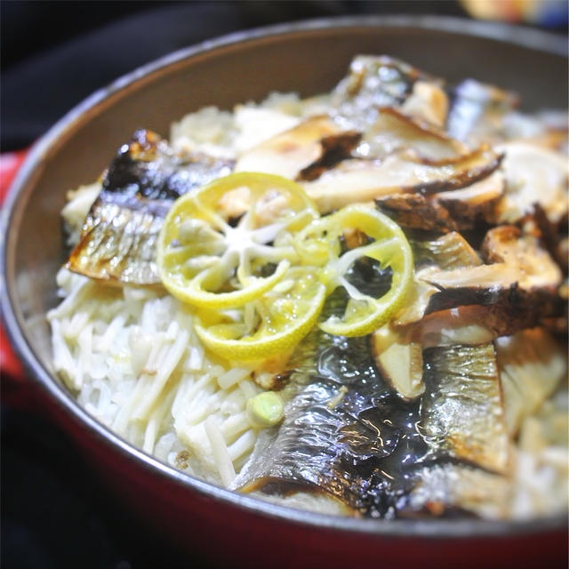 松茸と秋刀魚の炊き込みご飯