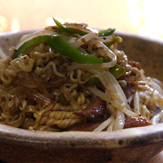 もやしたっぷり焼きそば