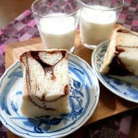 スライス生チョコレート入り食パン