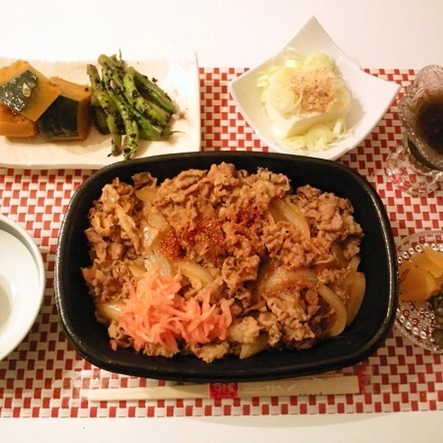 テイクアウトの牛丼とか