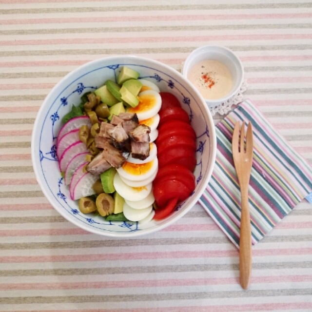 ■野菜たっぷり10品目のコブサラダで朝ごはん
