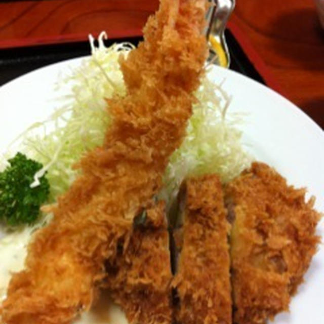 ヒレカツと海老フライと夜更かし