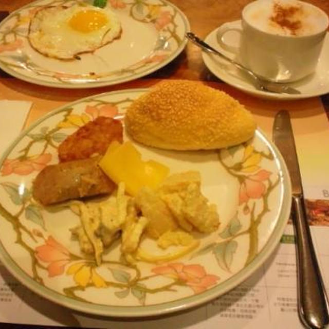 ＊ハワードプラザホテル台北の朝食とお弁当とチャイナエアラインの機内食＊