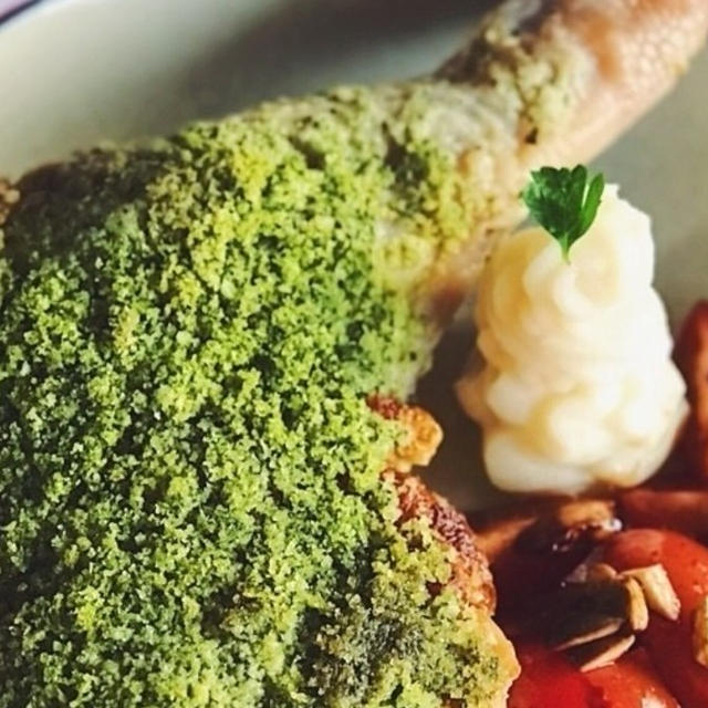 鶏肉の香草パン粉焼き