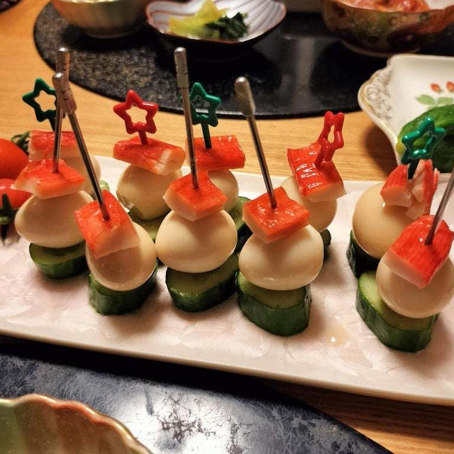 漬けうずたま、きゅうり、カニカマのピンチョス