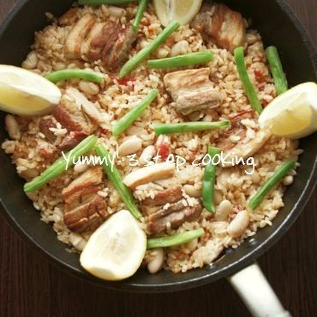 ★NEWレシピ★ローズマリーが香る♪豚肉といんげん豆のパエリア。