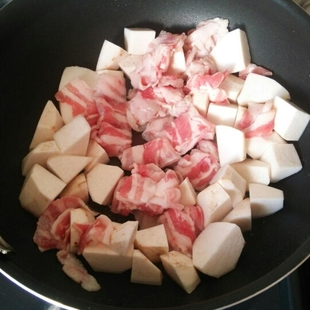 里芋と豚バラのみぞれ煮