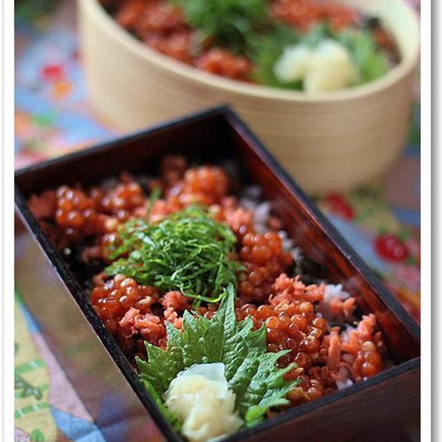 鮭イクラの親子丼弁当