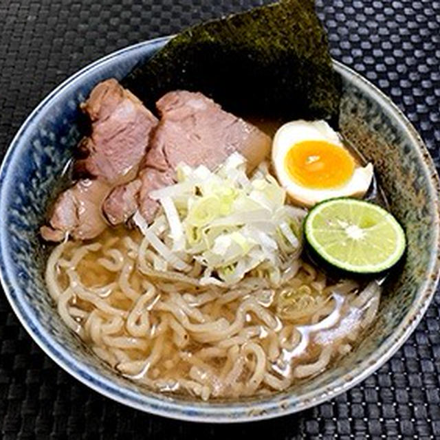 自家製豚骨魚介ラーメン