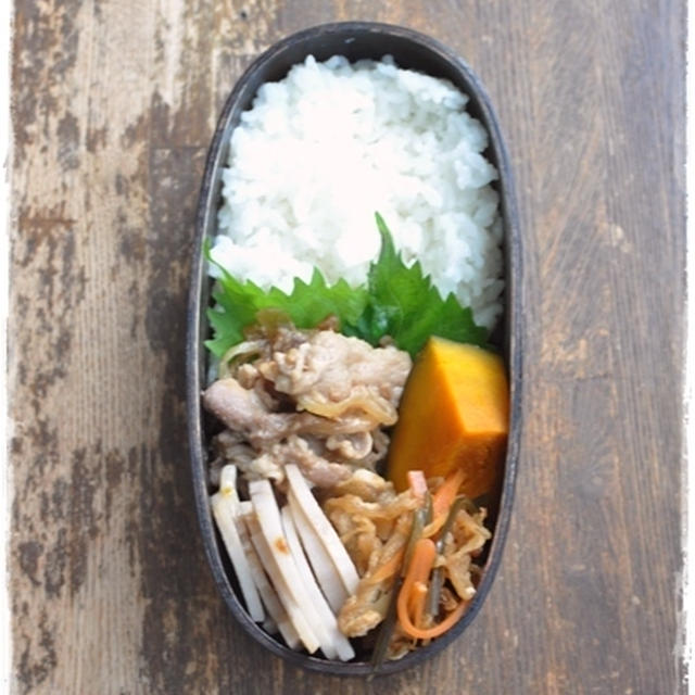【地味弁当　豚肉と玉葱の中華炒め弁当】