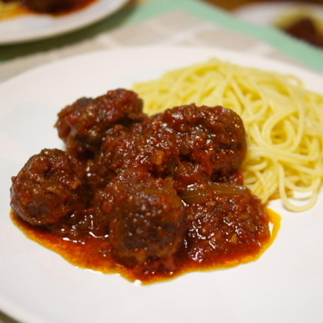ごろごろミートボールのパスタ