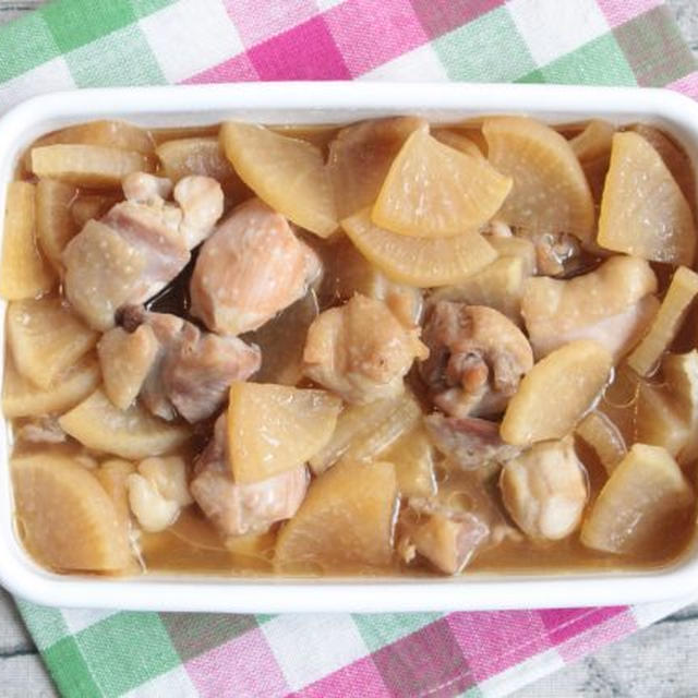 大根と鶏肉のバターポン酢煮のレシピ。簡単つくりおき常備菜の作り方。