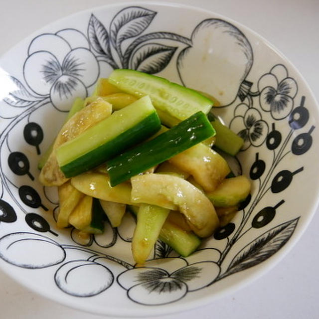 梅肉でさっぱり！茄子ときゅうりの和え物