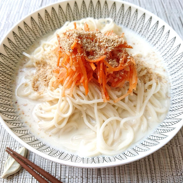 夏に食べたい、冷たい豆乳麺