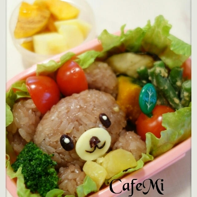 栗おこわでユニベアシティのお弁当☆