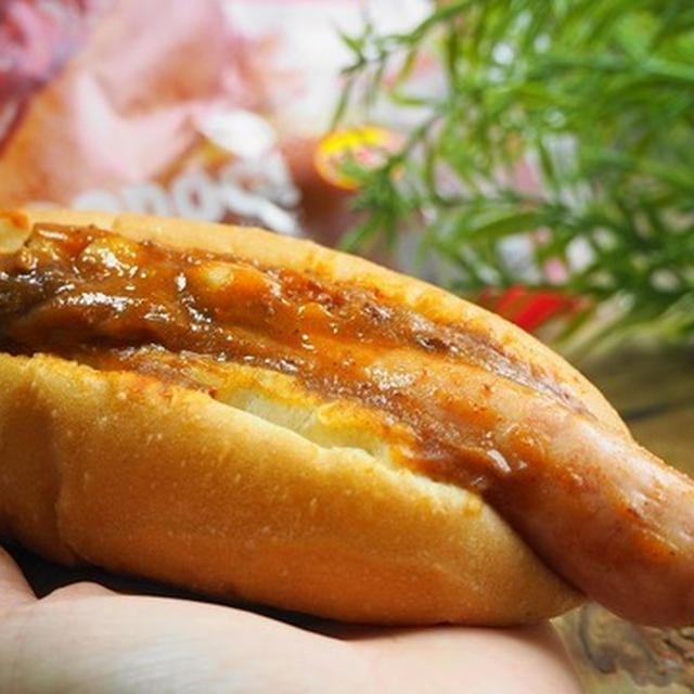 ローソン人気の「ＧＯＯＯＤＯＧ」新味チリビーンズ食べてみた！