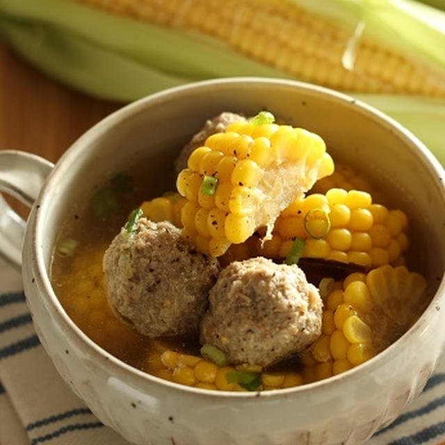 とうもろこしと肉団子のスープ煮