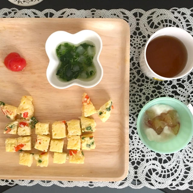 【離乳食完了期】パプリカといんげんのご飯オムレツ&豆苗と大根のスープ