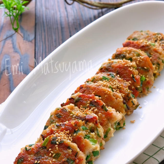 餃子風味の豆腐と豚ひき肉のもちもち焼き