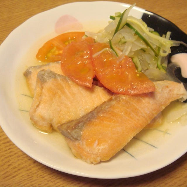 鮭とトマトの南蛮漬け。