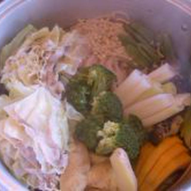 昨日のうちごはん。。蒸し野菜～