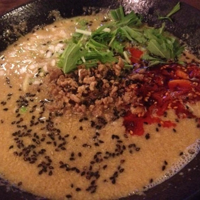 中目黒 小龍包龍哉の坦々麺＆お得なセット