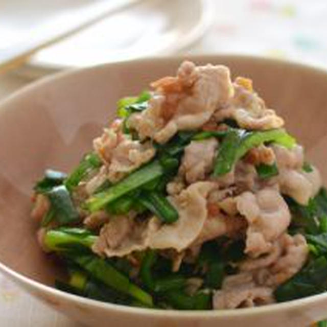 ニラ豚えごま梅肉和え。（ほんのり温かい）とえごま油のいただき方ほか。