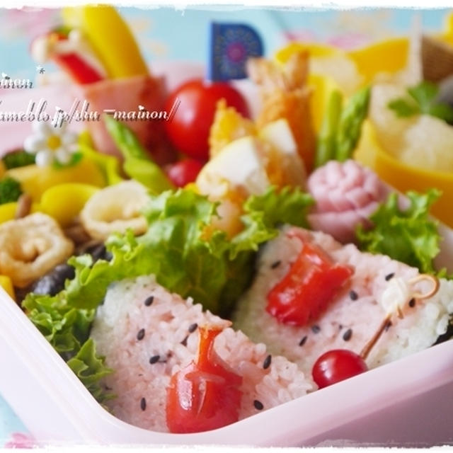 ＊スイカとカブトムシのお弁当☆しょぉちゃんとyukaxxxちゃんへのつくれぽ＊
