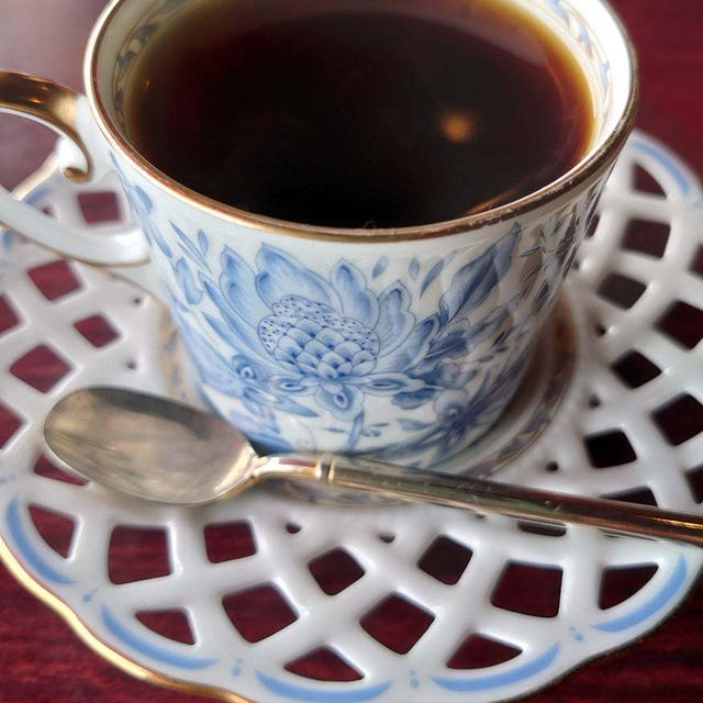 下関市で長年に渡り、愛され続けるコーヒーハウス ブリッヂ
