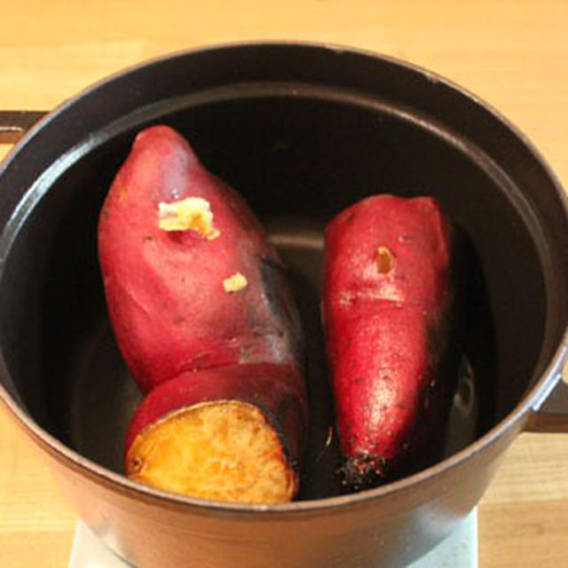ストウブで焼き芋 By ミリンさん レシピブログ 料理ブログのレシピ満載