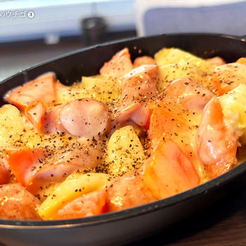 レンジで作るソーセージと野菜のチーズがけ