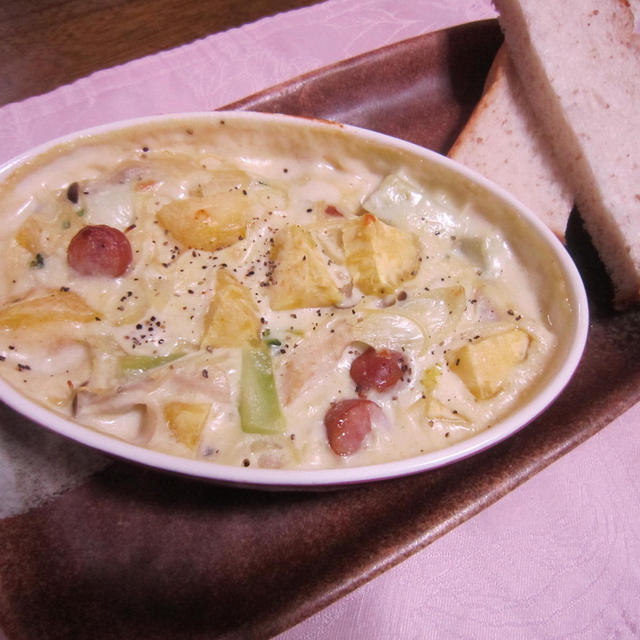 さつまいもとソーセージのグラタンで晩ご飯