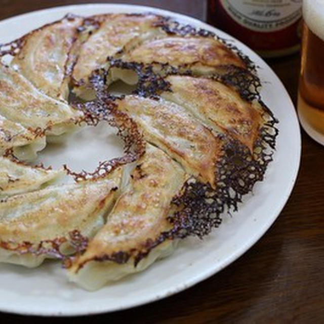 杭全の中華料理屋「紅龍」の冷凍生餃子と初めての老眼鏡