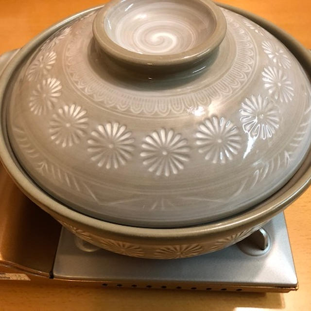 暑いけど熱々水餃子鍋♡麻婆豆腐