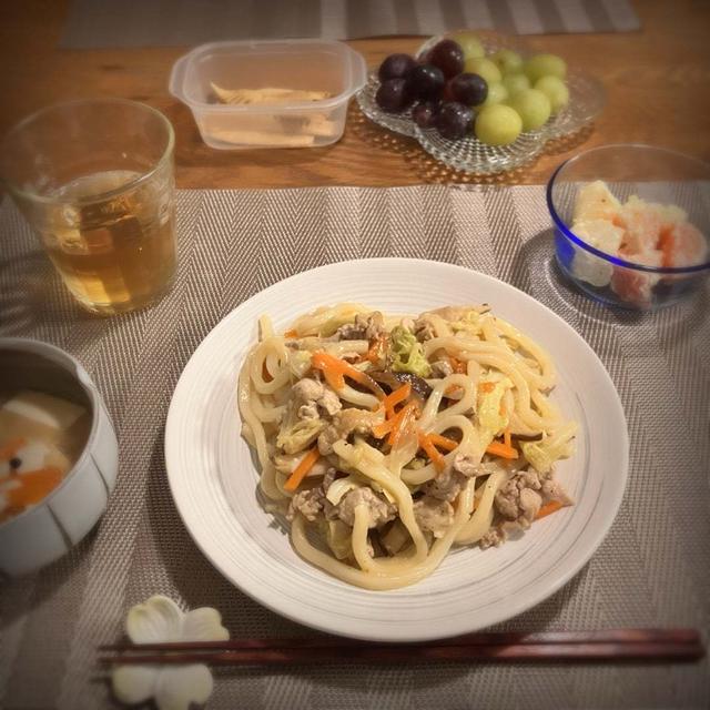 忙しい日はかんたん焼きうどん！　晩ごはん