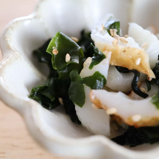 【食費節約】簡単で安く、カラダにもやさしい健康おかず「ちくわとわかめの酢の物」