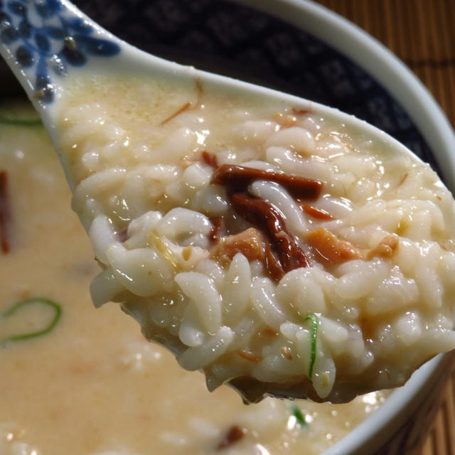 素敵便で見つけた丸美屋の参鶏湯風クッパの素でつくる参鶏湯風クッパ。