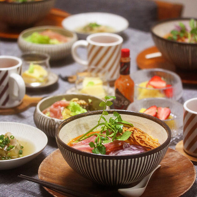 【献立】予想以上にトマト味だったトマトラーメンと生ハムと焼きたけのこのサラダなどなど。