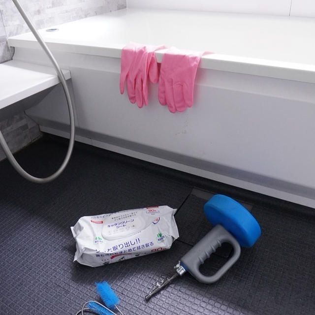 お風呂の排水口を半年ぶりに掃除してみたら…髪の毛ホラーでした｜おすすめブラシレビュー【楽天モニター】