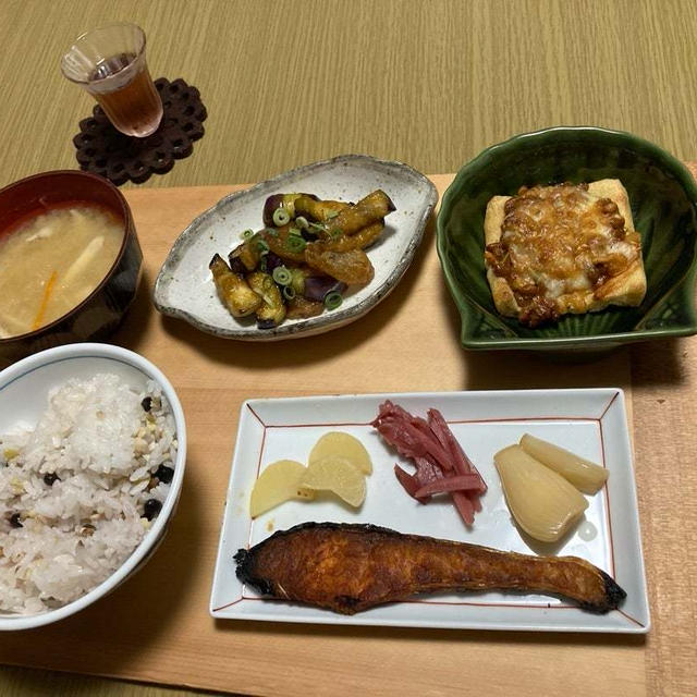 夫が目を瞑りながら食べた(笑)ザ・和食の晩御飯