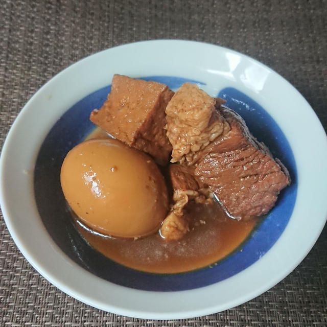 　カイパロー　ゆで卵と豚バラかたまり肉の中華風煮込み