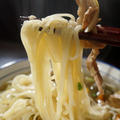 【フキノトウ入り　ぶっかけ肉うどん】簡単に　一人ご飯です♪