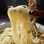 【フキノトウ入り　ぶっかけ肉うどん】簡単に　一人ご飯です♪