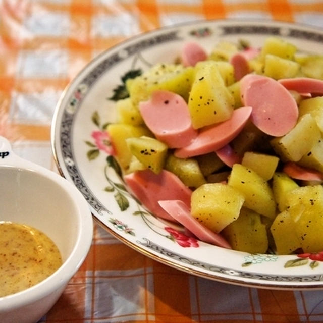 子供が好きだと言った♪手作りソースで食べるサラダ