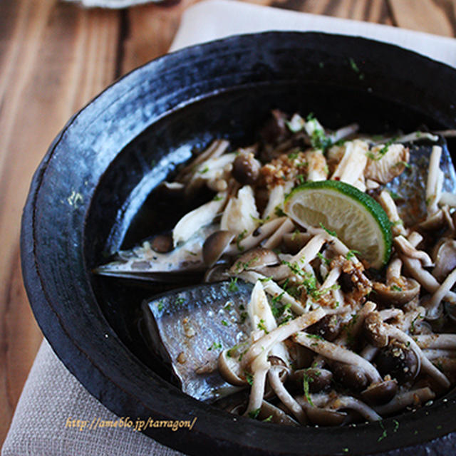 秋の味覚たっぷり＊秋刀魚ときのこの胡麻だく酒蒸し♪