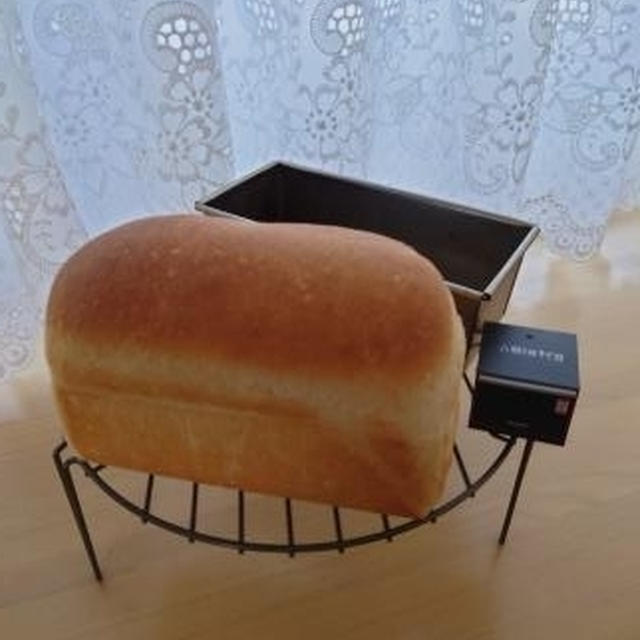 全粒粉パン♪みかんジャム♪