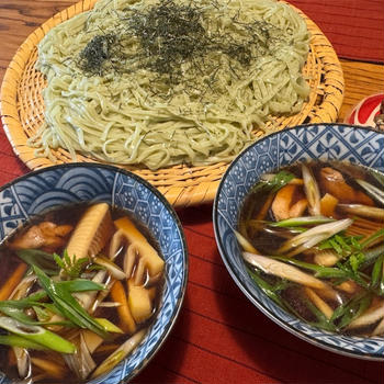 【たけのこうどんと芍薬】