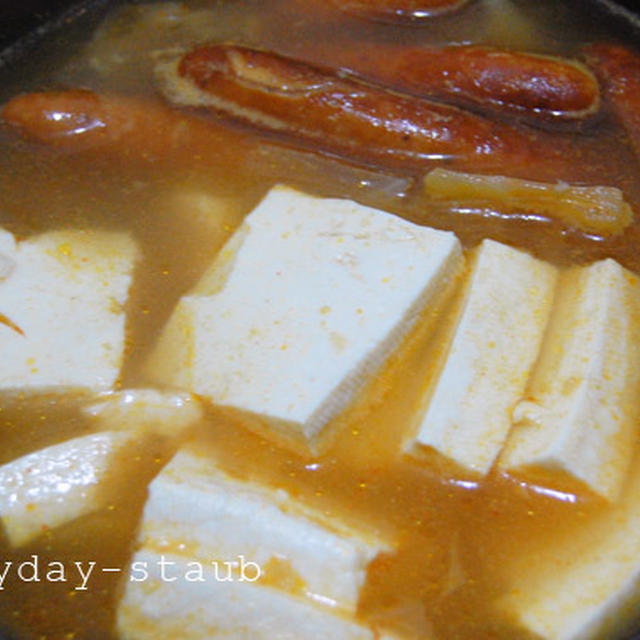 staubレシピ番外〜偏食日記〜ソーセージと豆腐のお鍋